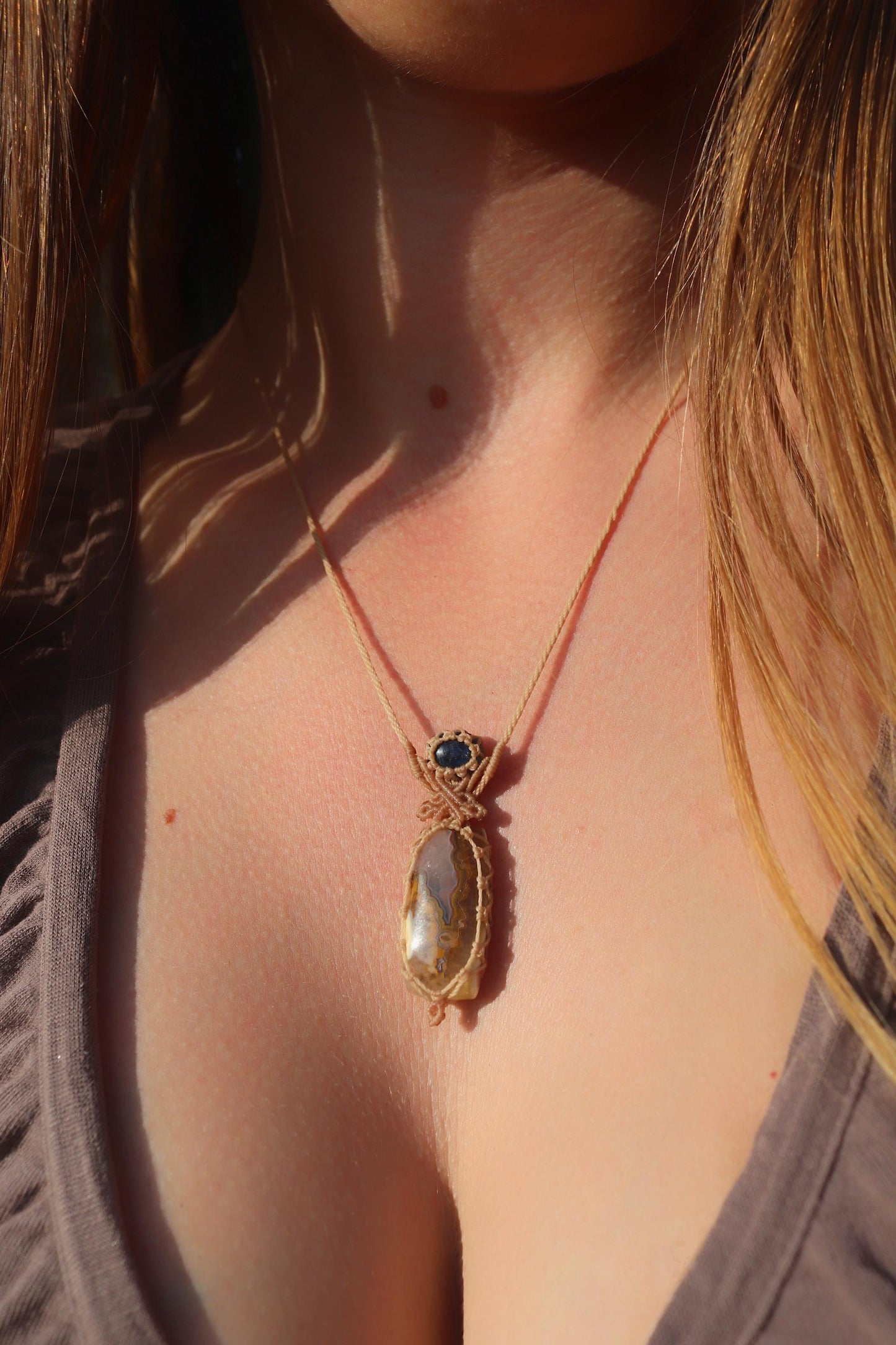 Pendentif en agate Crazy Lace du Mexique et kyanite