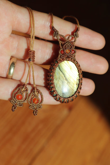 Pendentif LABRADORITE orange et jaune coucher de soleil