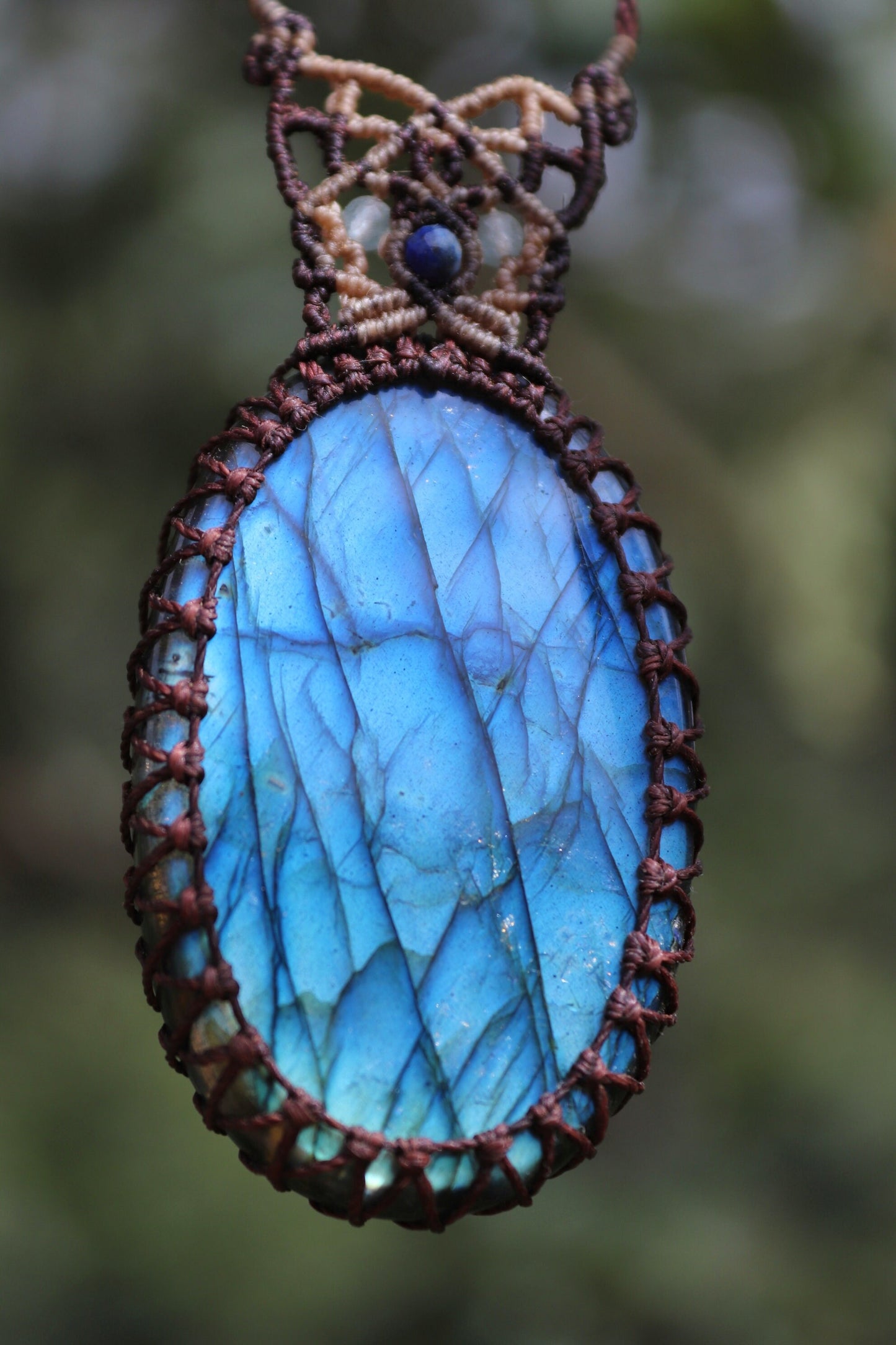 Grand pendentif labradorite 48 mm, bleu ciel