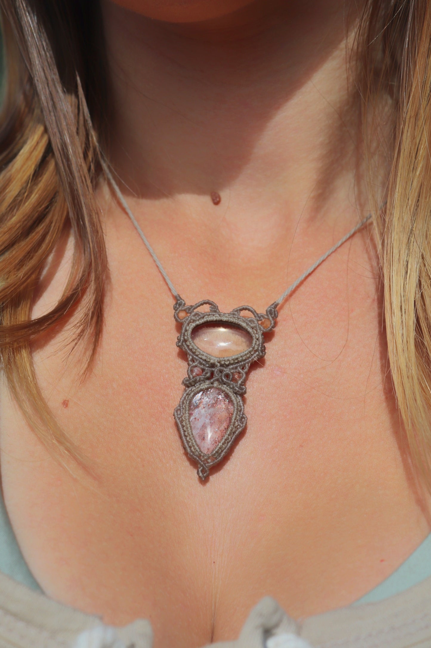 Delicate SUNSTONE and QUARTZ pendant