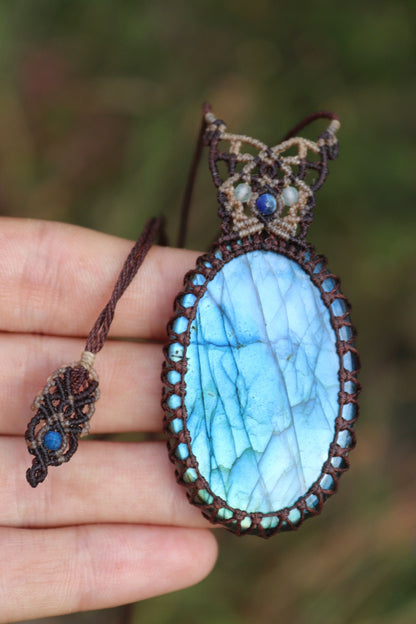 Grand pendentif labradorite 48 mm, bleu ciel