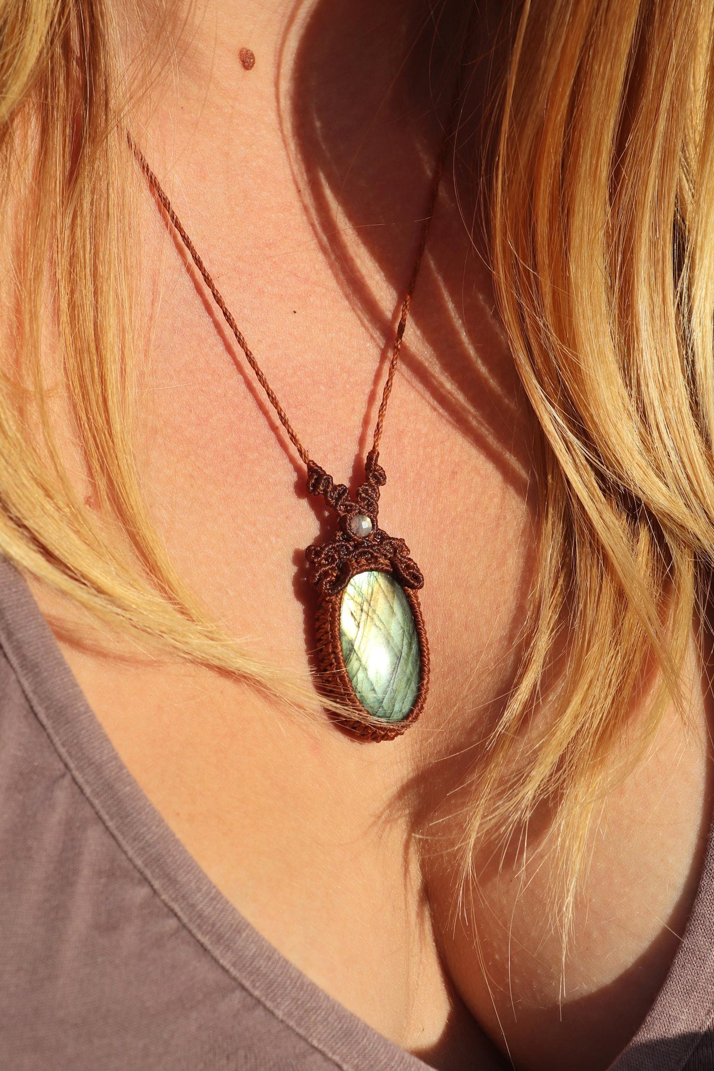Pendentif en LABRADORITE vert forêt