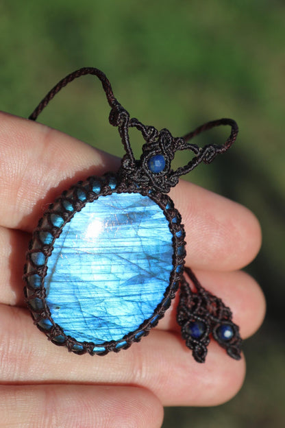 LABRADORITE bleu roi