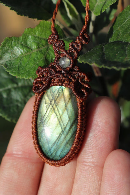 Pendentif en LABRADORITE vert forêt