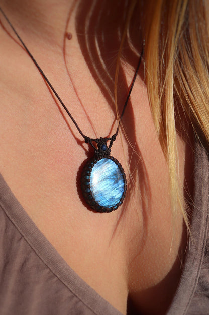 LABRADORITE bleu roi