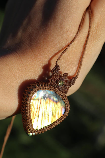 Golden Labradorite pendant with peridot beads