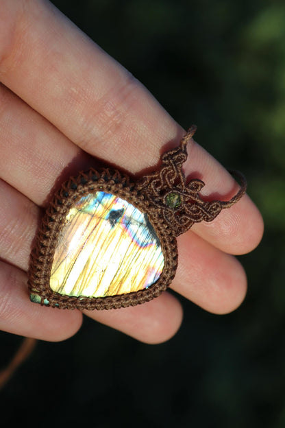 Golden Labradorite pendant with peridot beads