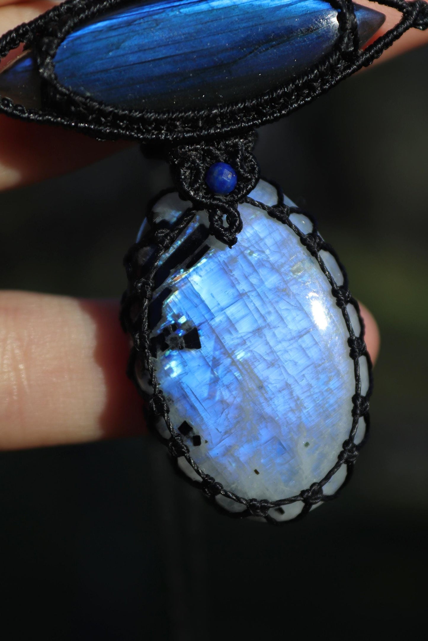 PIERRE DE LUNE avec tourmaline et LABRADORITE bleu roi