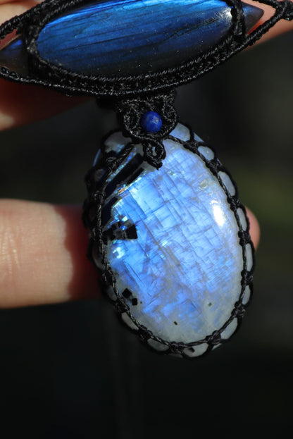 PIERRE DE LUNE avec tourmaline et LABRADORITE bleu roi