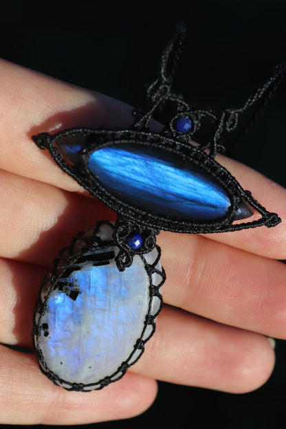 PIERRE DE LUNE avec tourmaline et LABRADORITE bleu roi