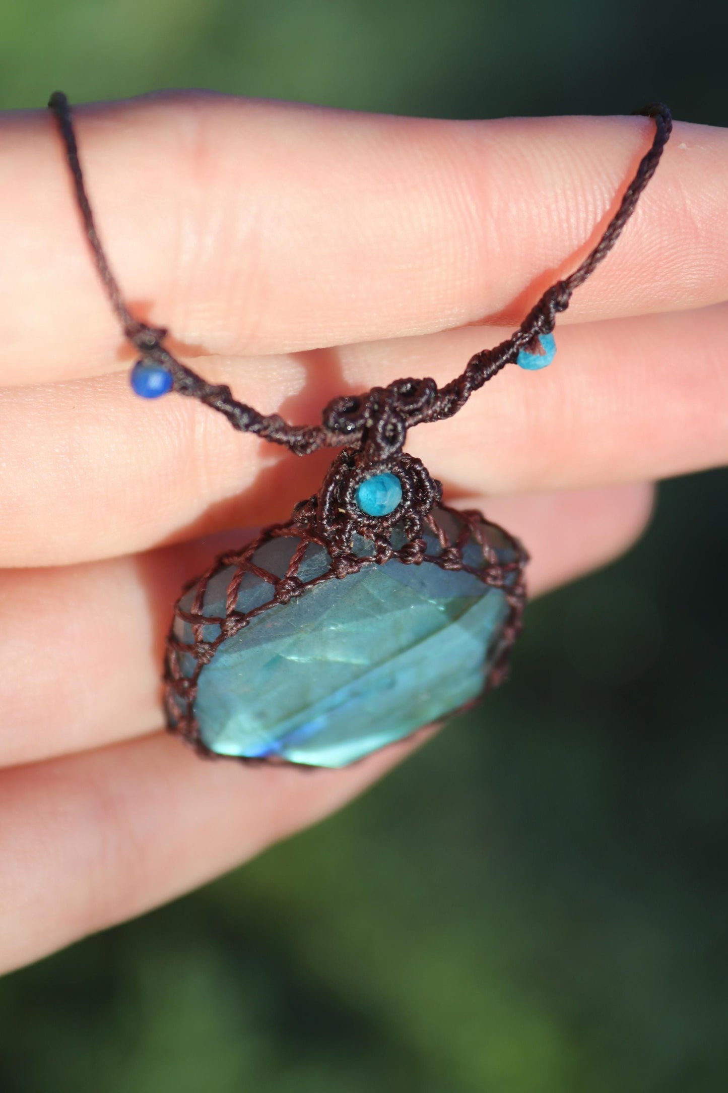 Pendentif étoile double face à facettes en labradorite