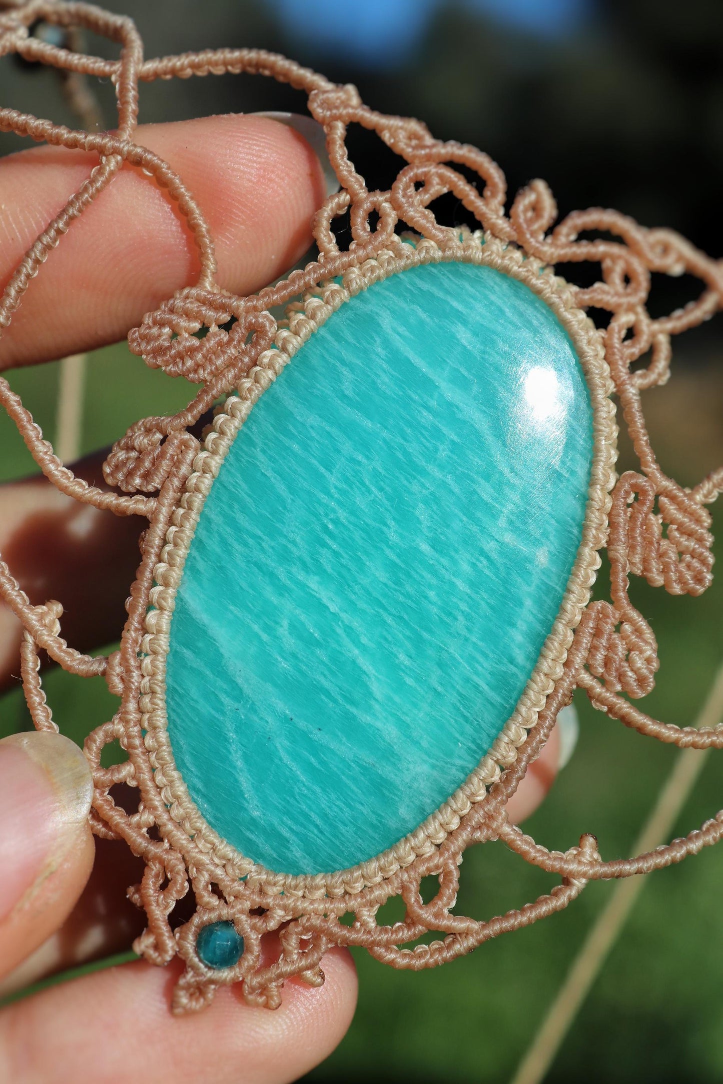 Grand ras-de-cou en AMAZONITE bleu paraïba