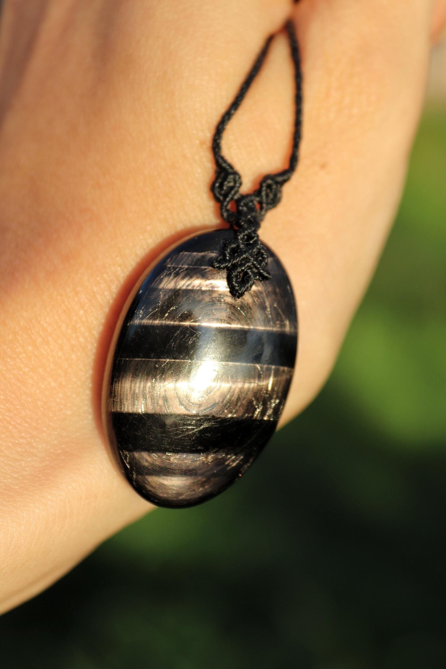 Pendentif HYPERSTHÈNE avec perles de SHUNGITE russe naturelle