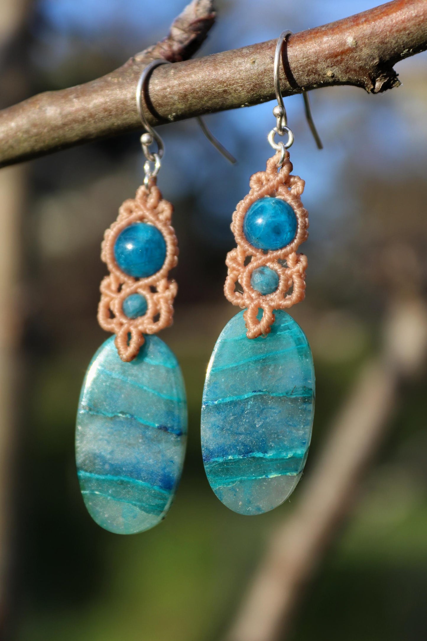 SHATTUCKITE in quartz earrings with apatite beads, 925 silver