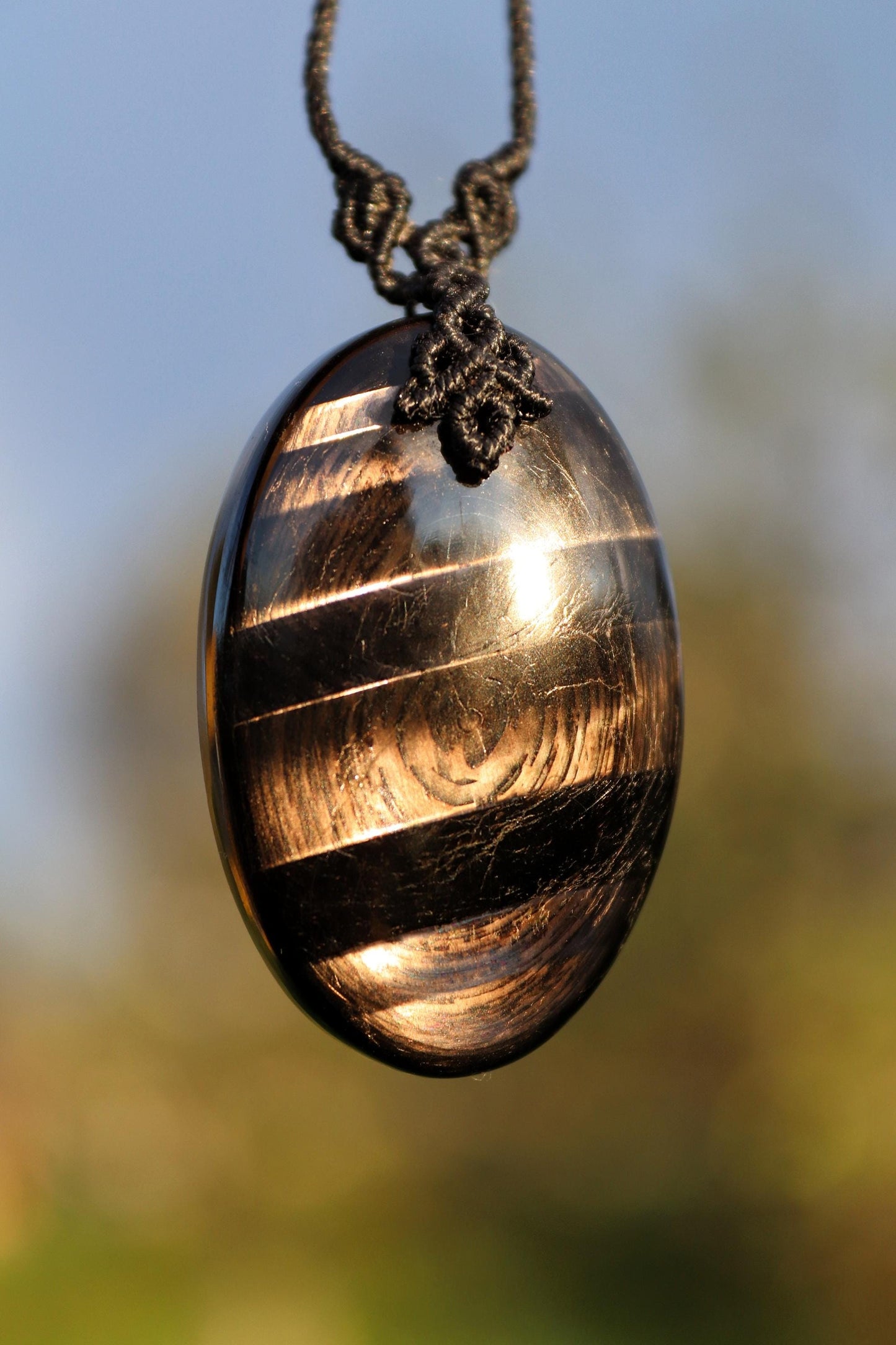 Pendentif HYPERSTHÈNE avec perles de SHUNGITE russe naturelle