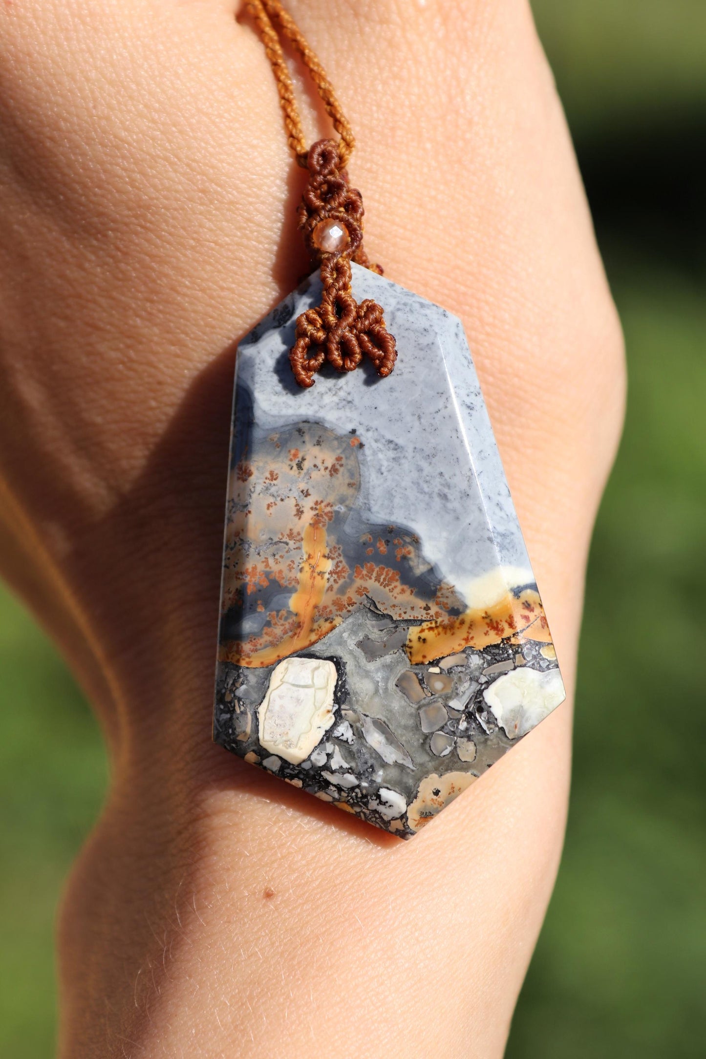 Pendentif en jaspe Maligano