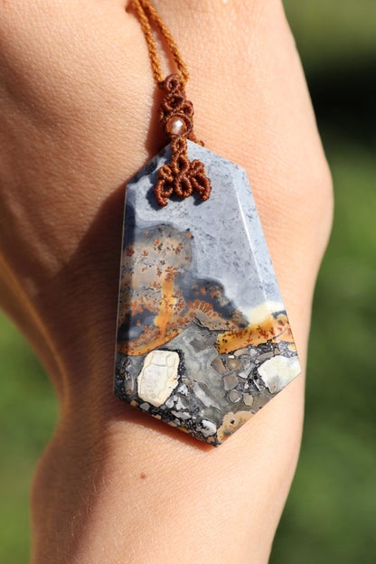 Pendentif en jaspe Maligano