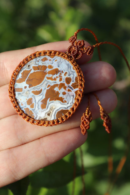 Grand pendentif en agate « barbe à papa » d'Indonésie