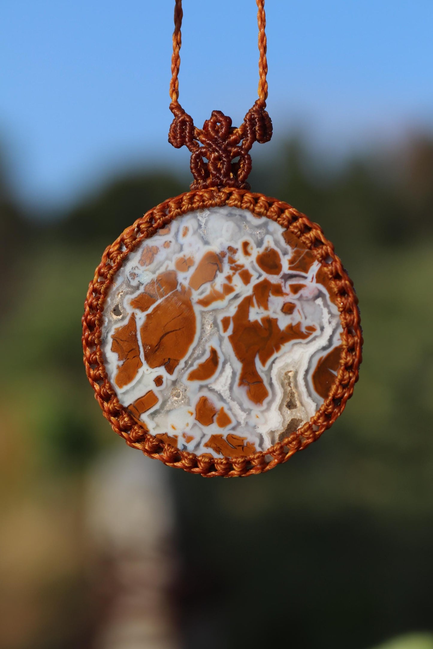 Grand pendentif en agate « barbe à papa » d'Indonésie