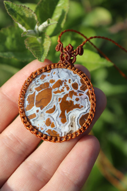 Grand pendentif en agate « barbe à papa » d'Indonésie