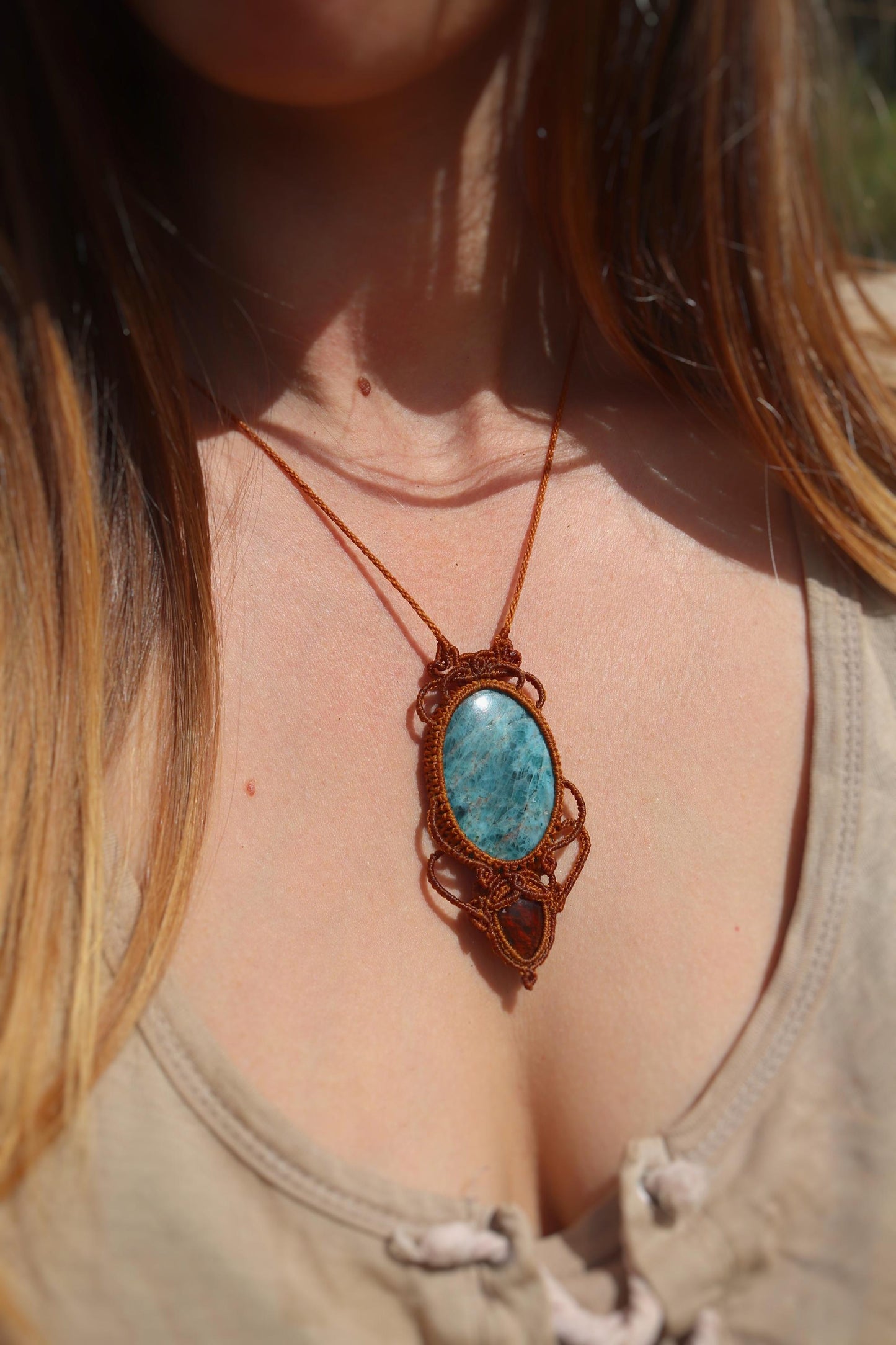 Pendentif APATITE néon et opale du Mexique