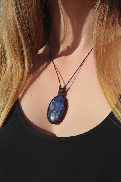 Pendentif en SODALITE avec des motifs naturels époustouflants