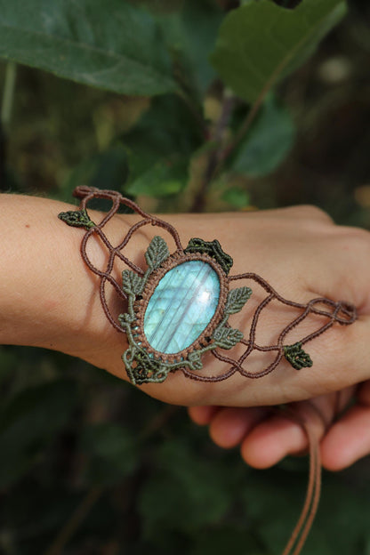 ELOWEN’S GARDEN Green LABRADORITE choker