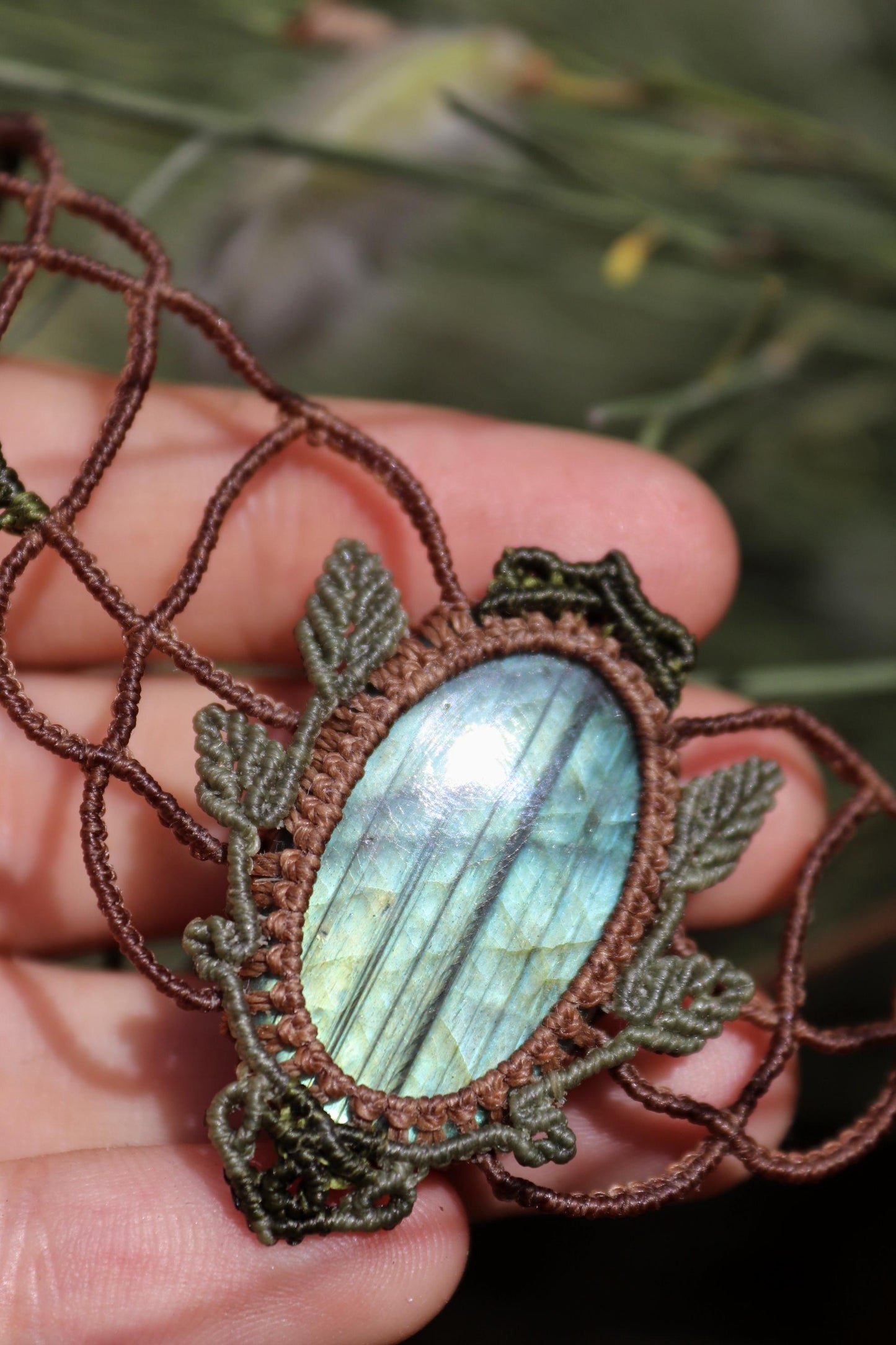 ELOWEN’S GARDEN Green LABRADORITE choker