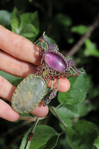 ELOWEN’S GARDEN Pendentif en prénite et améthyste
