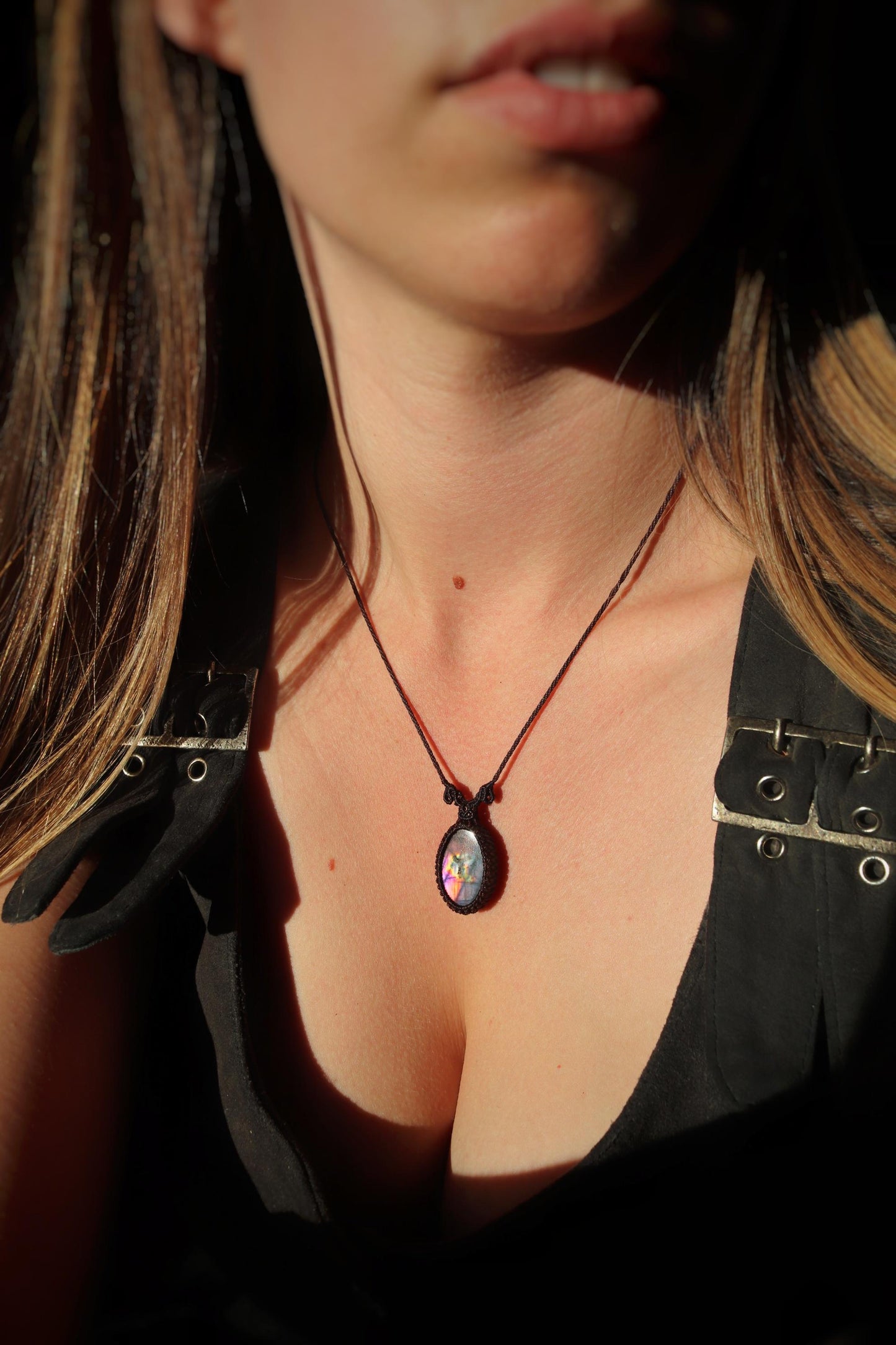 Pendentif en labradorite violette, minimaliste