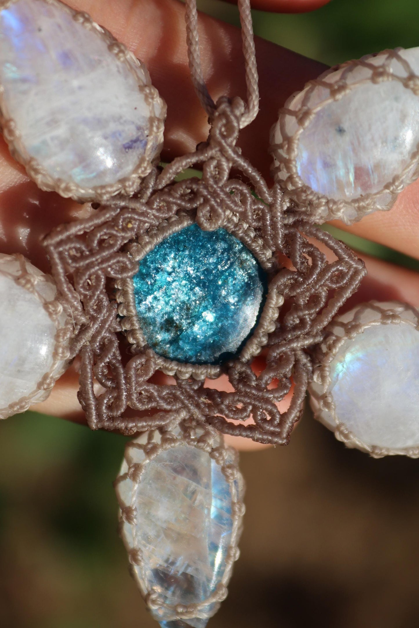 Pendentif PIERRE DE LUNE et APATITE