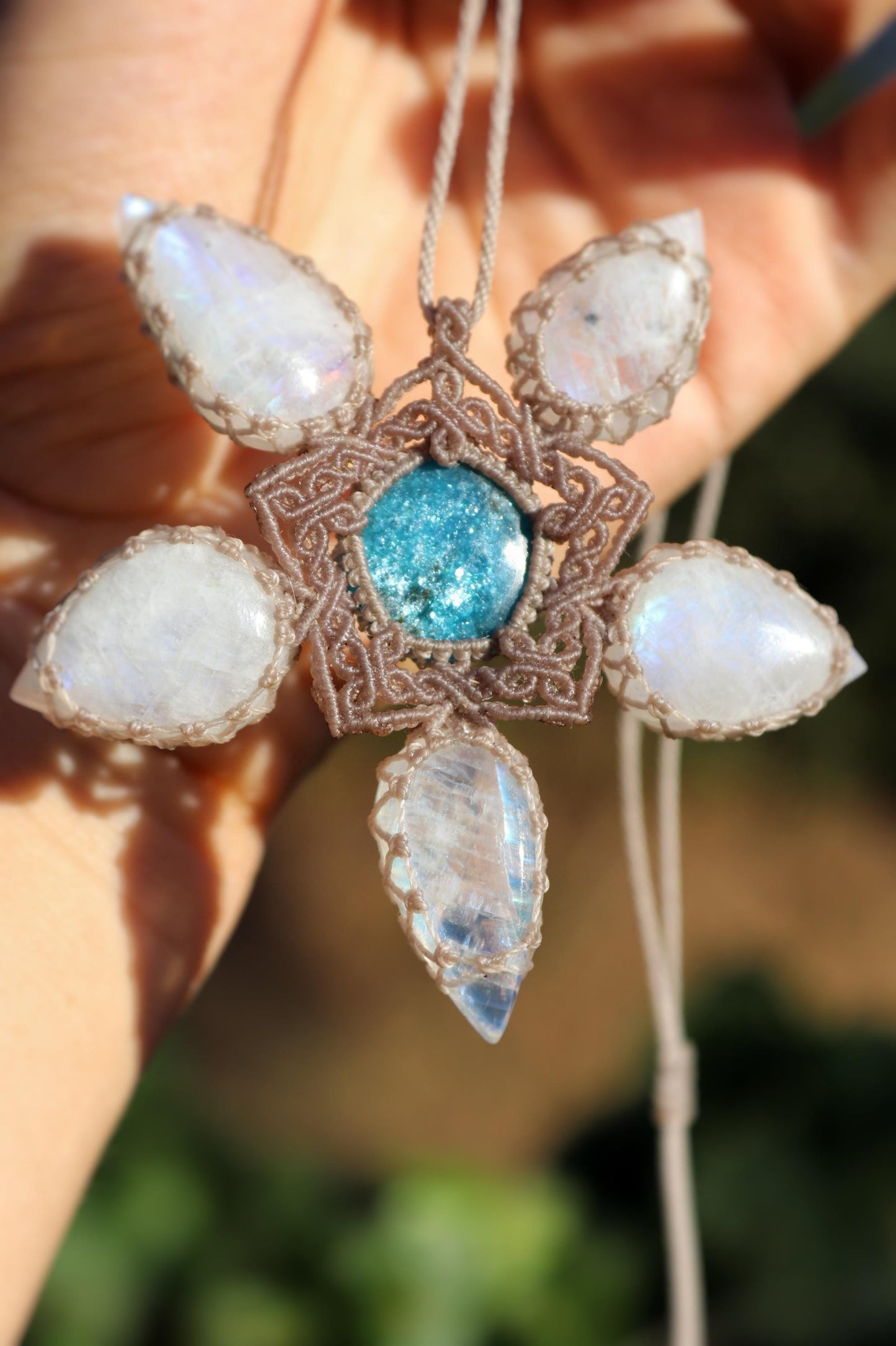 Pendentif PIERRE DE LUNE et APATITE