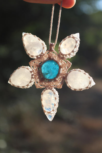 Pendentif PIERRE DE LUNE et APATITE