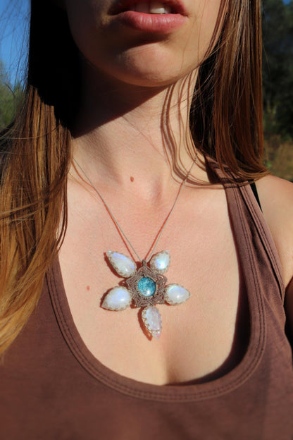 Pendentif PIERRE DE LUNE et APATITE