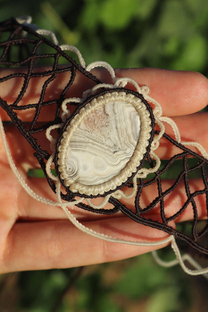 Collier ras-du-cou en agate de style victorien