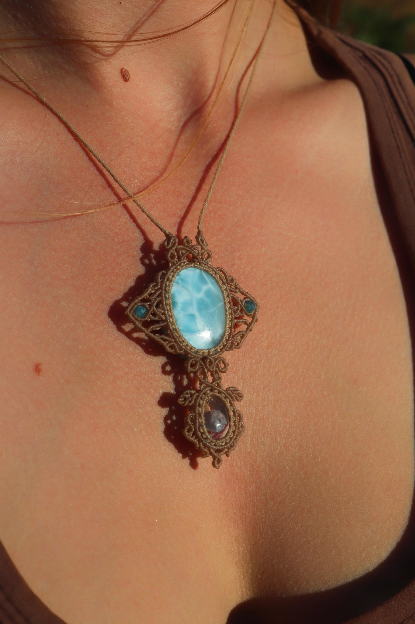 Pendentif LARIMAR & OPAL, Raie Manta et Tortue