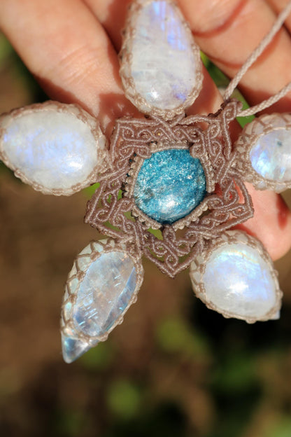 Pendentif PIERRE DE LUNE et APATITE