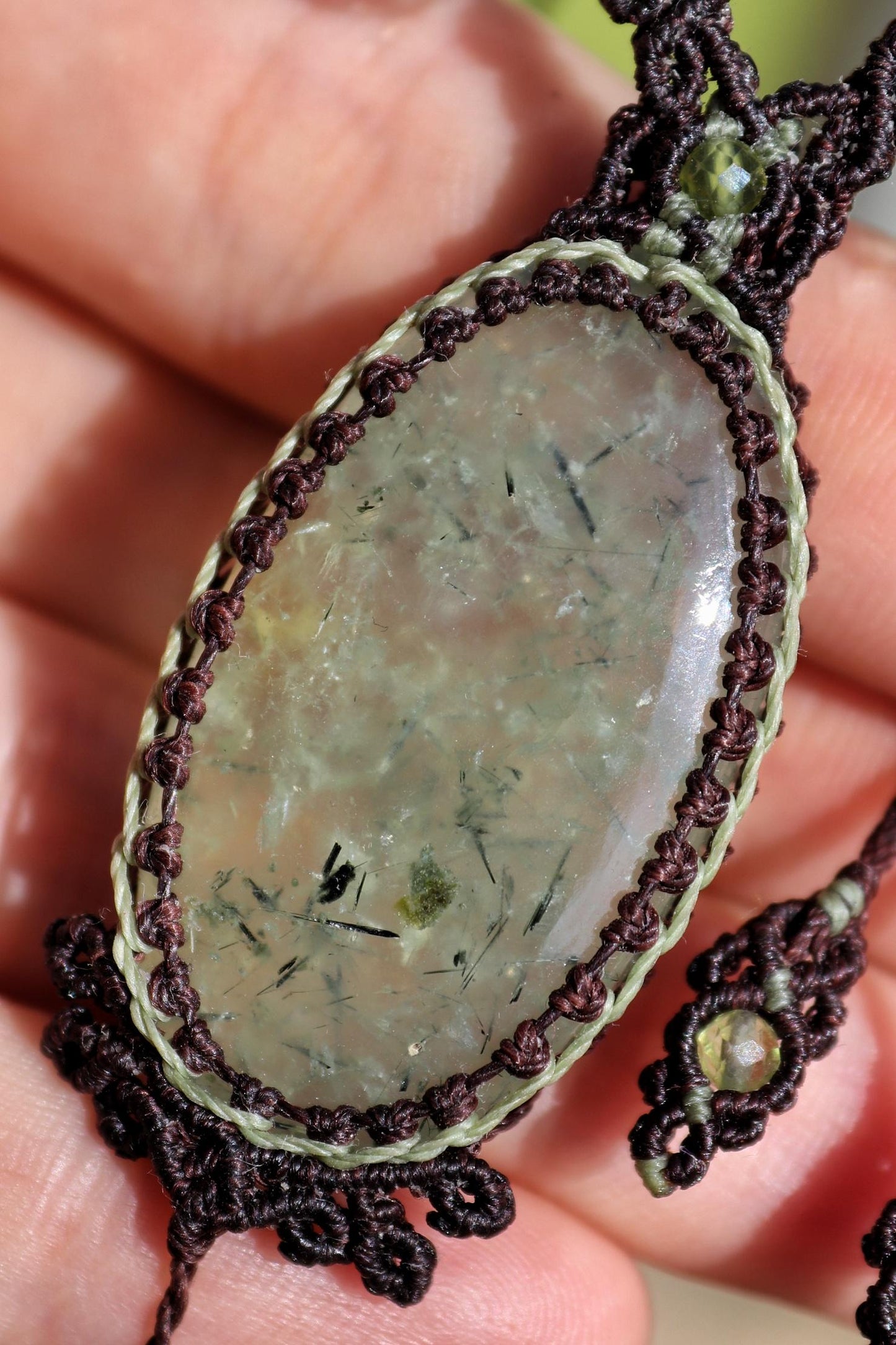 Pendentif PREHNITE avec Aigue-marine, Améthyste verte et péridot
