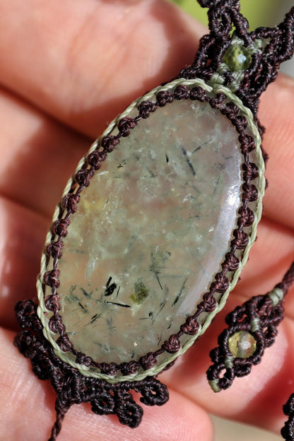 Pendentif PREHNITE avec Aigue-marine, Améthyste verte et péridot
