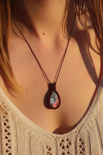Pendentif en LABRADORITE violette
