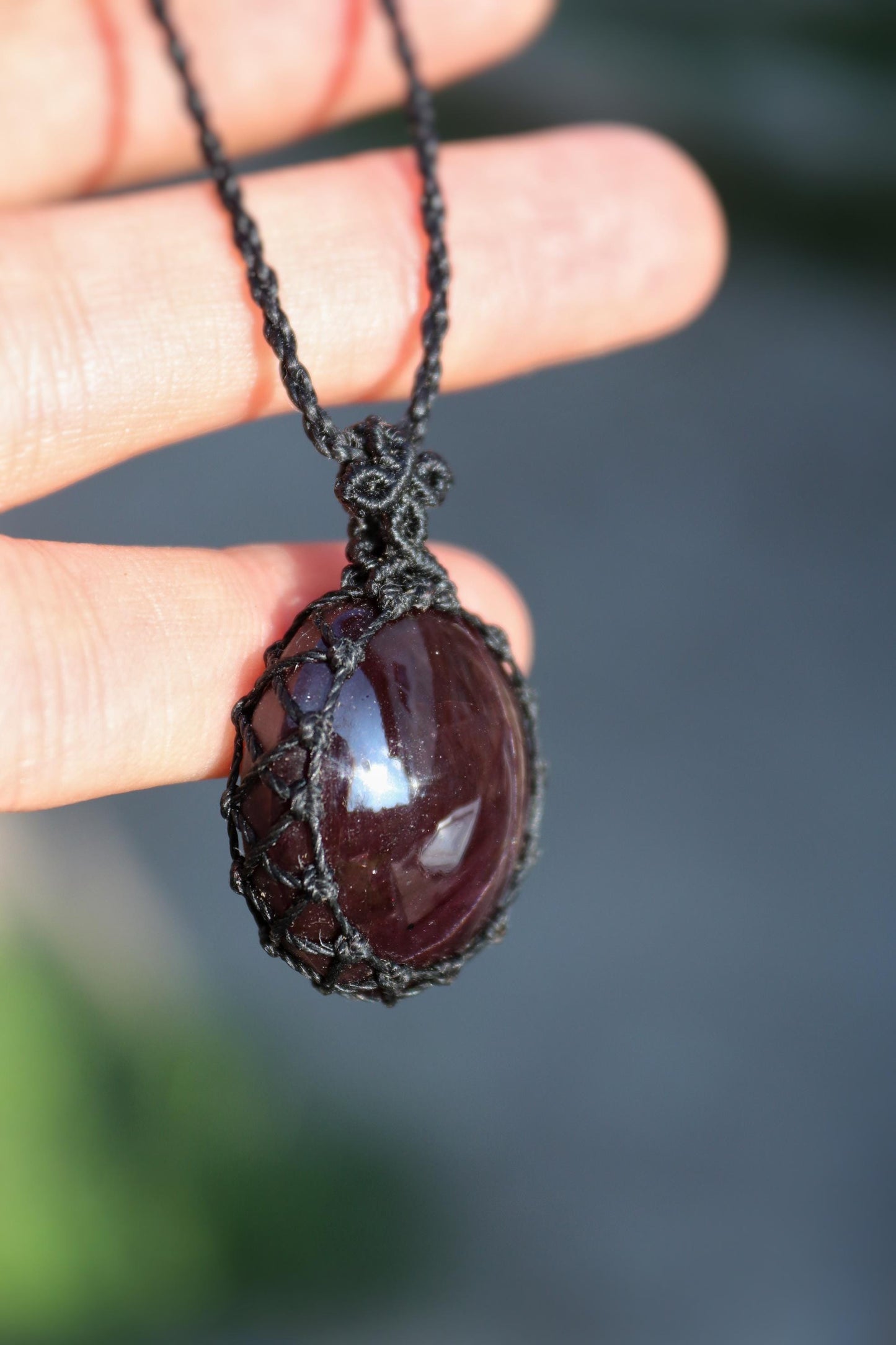 Star RUBY pendant in black macrame