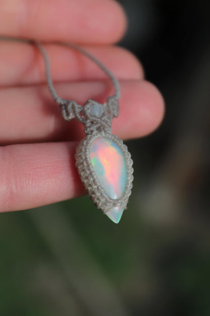 Pendentif OPALE D'ÉTHIOPIE, 20mm