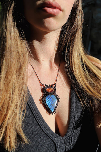 OPALE caverneuse du Mexique et LABRADORITE bleu profond