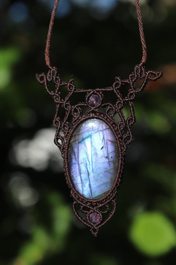 Purple LABRADORITE pendant with amethyst beads