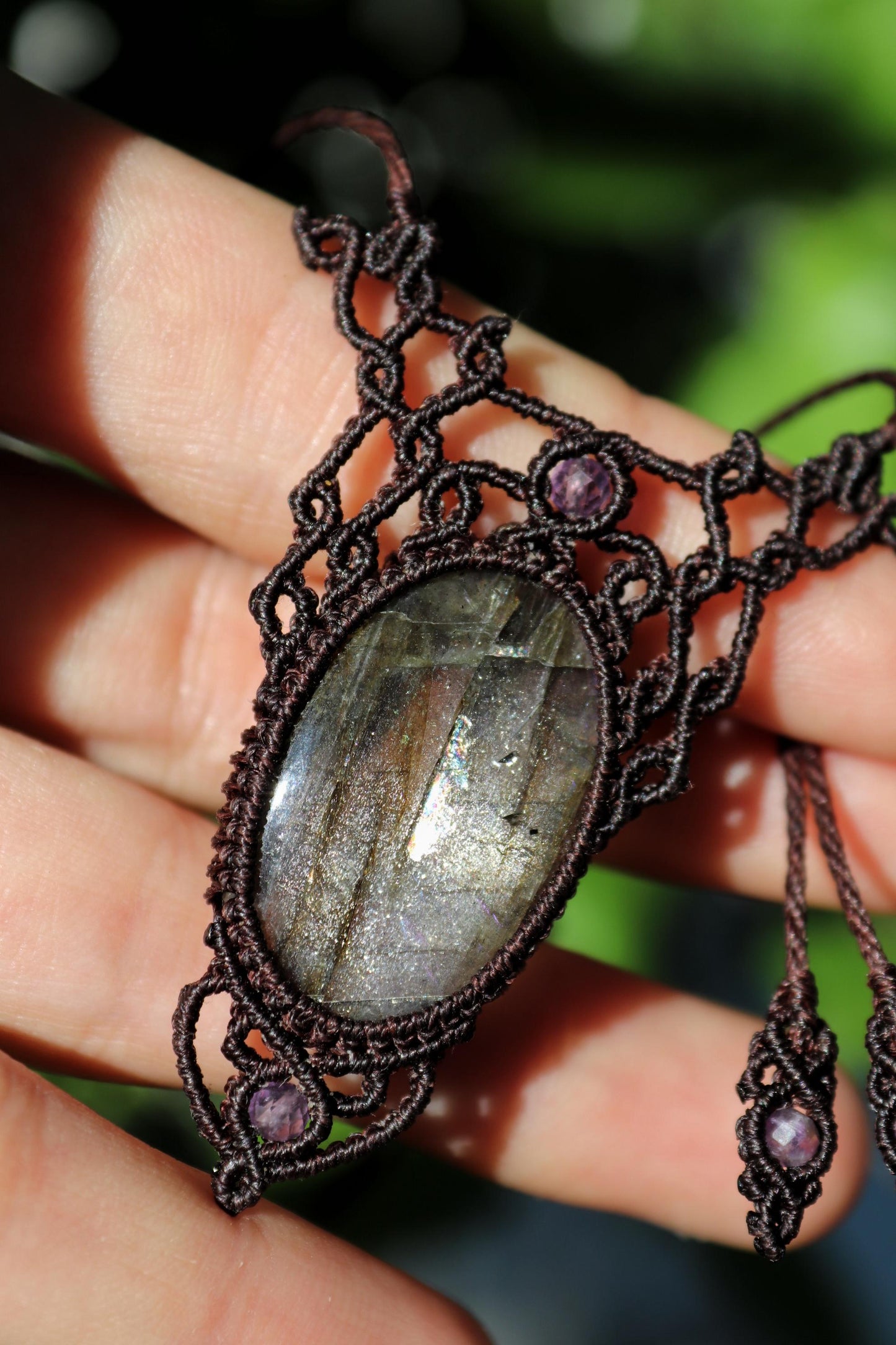 Pendentif en LABRADORITE violette avec perles d'améthyste