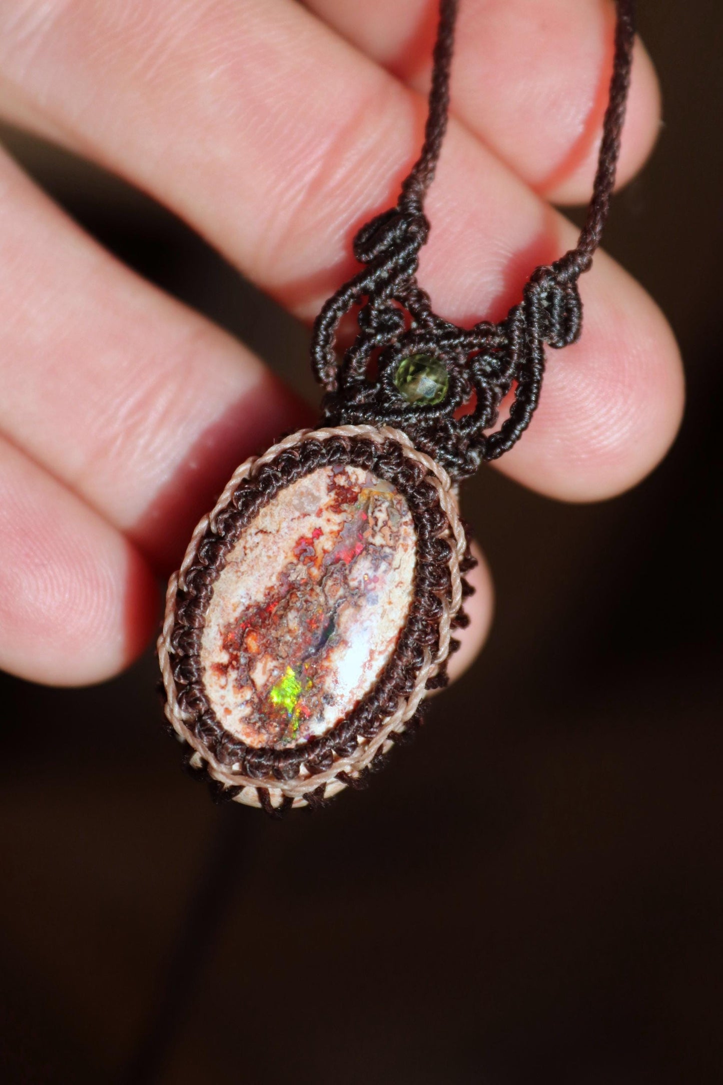 Collier micro-macramé Opale du Mexique