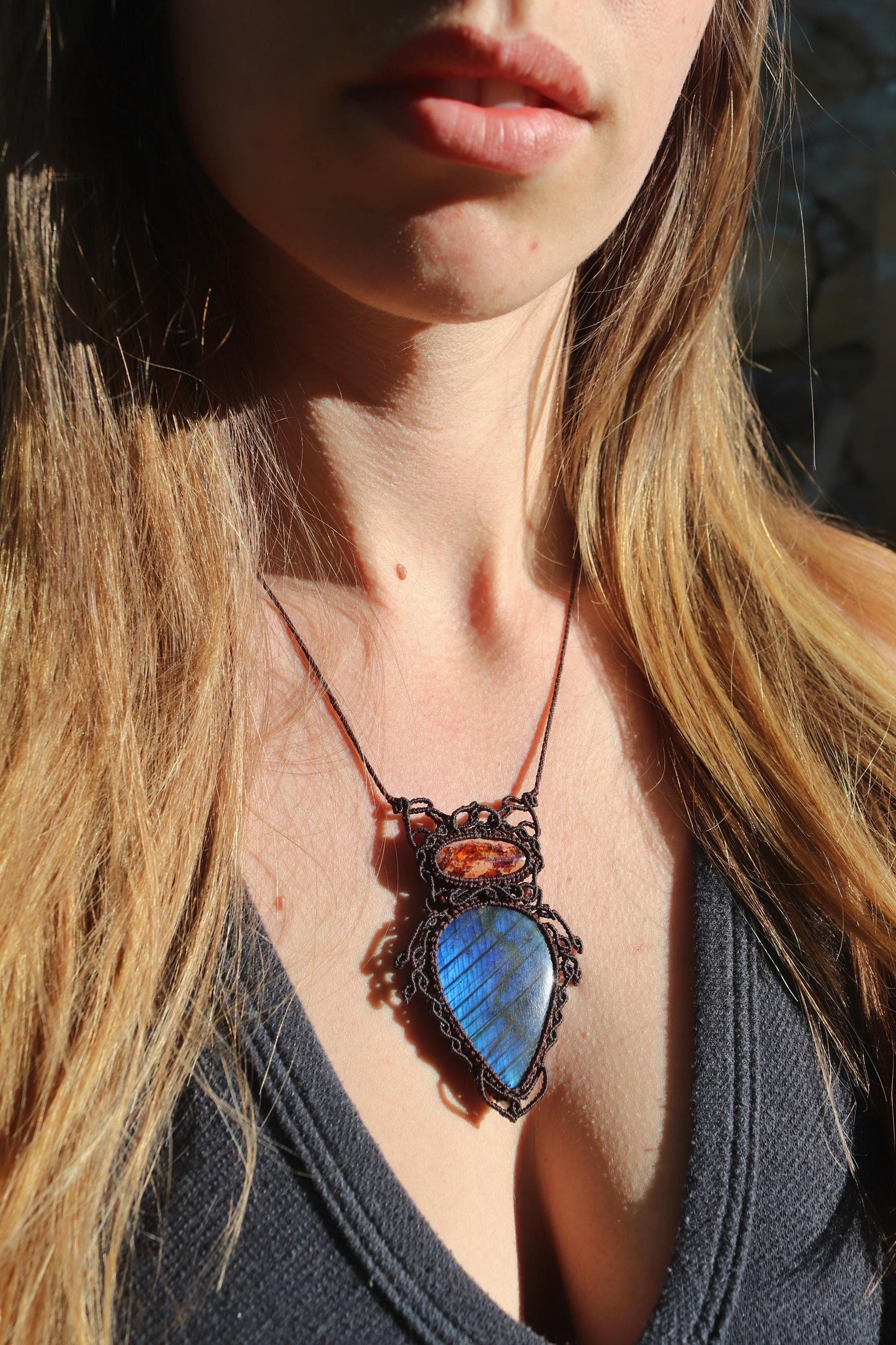 OPALE caverneuse du Mexique et LABRADORITE bleu profond