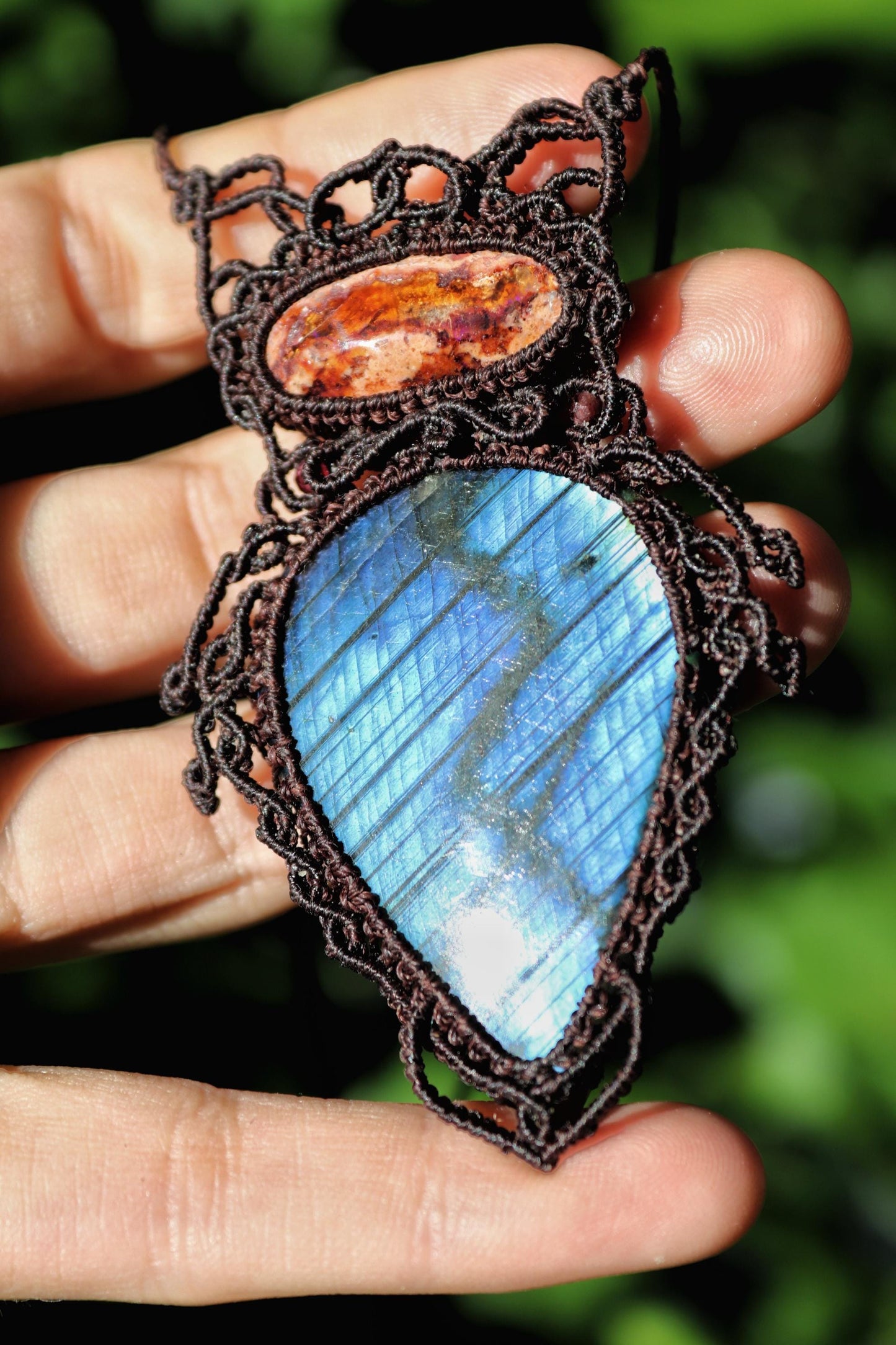 OPALE caverneuse du Mexique et LABRADORITE bleu profond