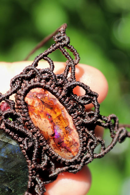 OPALE caverneuse du Mexique et LABRADORITE bleu profond