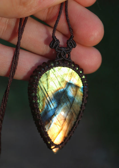 Pendentif LABRADORITE en forme de goutte, vert et orange